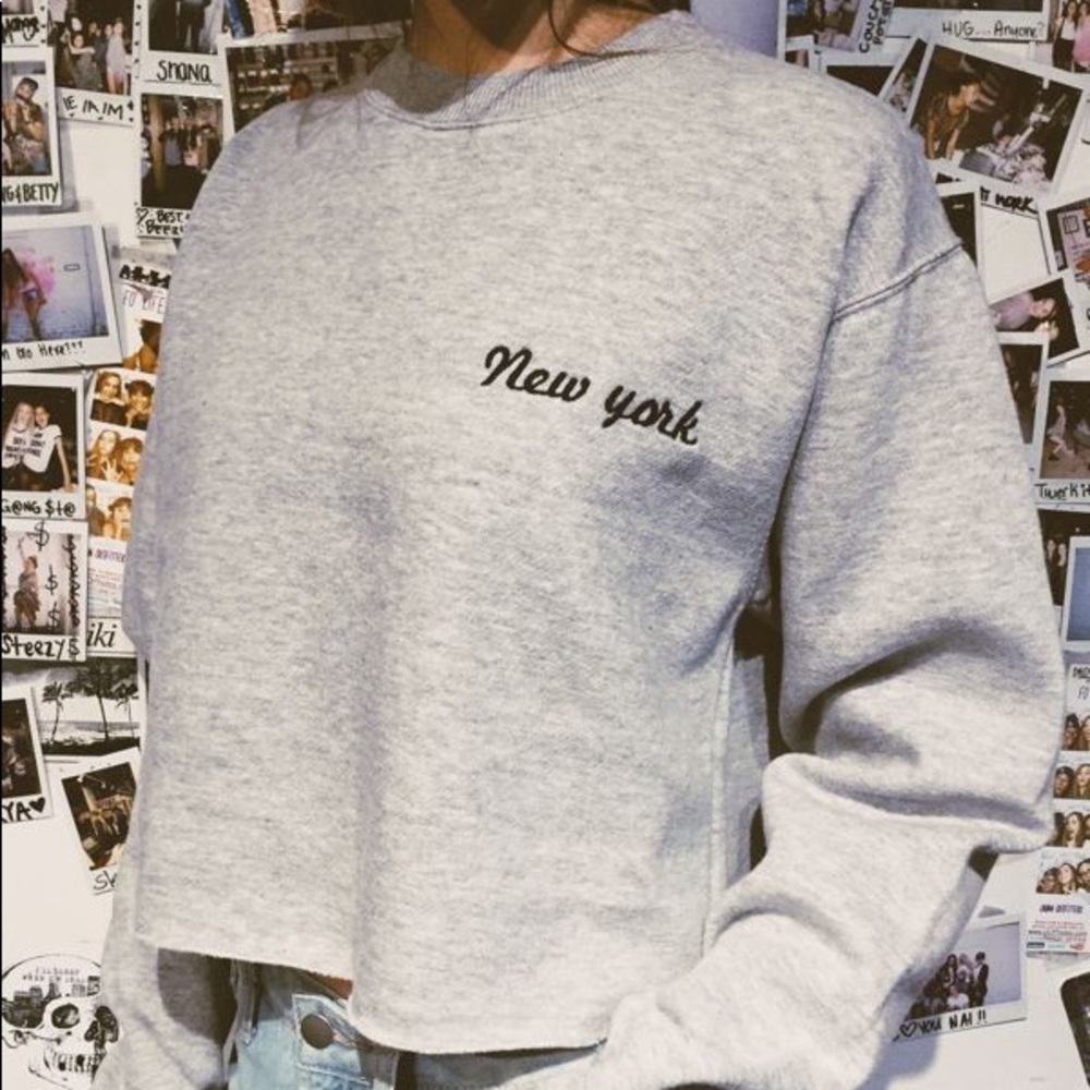 BRANDY MELVILLE/JOHN GALT Cropped New York Sweater